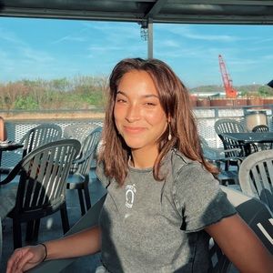 Meet your Posher, Madi